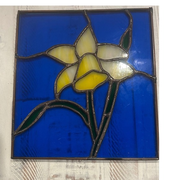 Stained Glass Daffodil Floral Sun Catcher Blue Yellow Green Square Panel - Picture 3 of 6